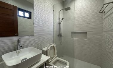 3 Bedrooms- Semi Furnished House for Rent in Friendship Hi-way