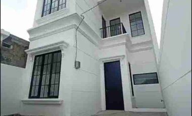 Dijual Rumah Baru 2 lantai di Kota Bogor dengan desain American Classic