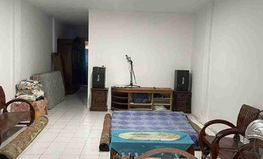Dijual Ruko 3 lantai di jl Paus Marpoyan Damai
