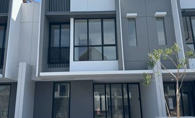 Di sewakan rumah garden avenue