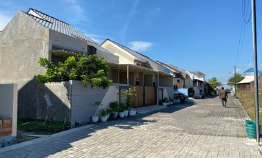 Dijual Rumah minimalis Industrial di Solo Raya Lokasi  gatak sukoharjo harga 300 juta All IN