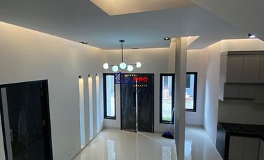 Dijual Rumah Modern + Rooftop Cantik 1M-an di Jaksel Pasar Minggu