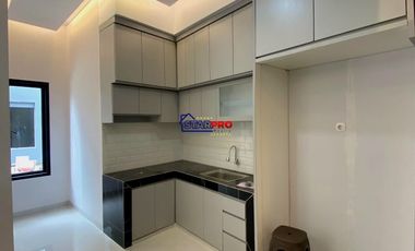 Dijual Rumah Modern + Rooftop Cantik 1M-an di Jaksel Pasar Minggu