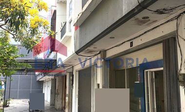 Dijual 2 Ruko di Pusat Kota Nganjuk Dekat Alun-Alun Akses Parkir Luas