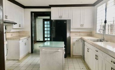 Dasmarinas Makati bungalow house for lease