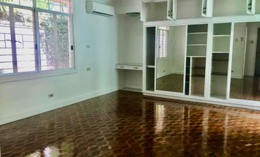 Dasmarinas Makati bungalow house for lease