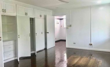 Dasmarinas Makati bungalow house for lease