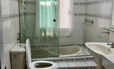 Dasmarinas Makati bungalow house for lease