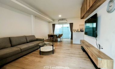For sale/rent 2-storey townhome near Mega Bangna, best location in the area, Indy 2 Bangna-Ramkhamhaeng 2, corner house with mezzanine in master bedro