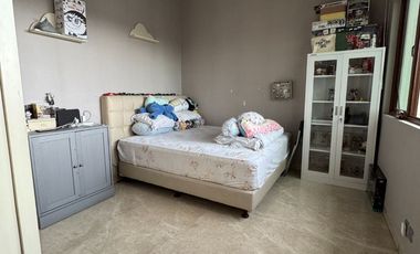 Rumah Mewah Puri Kembangan 3,5LT 10,5x20 Semi Furnish Sudah Renov