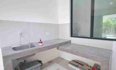 disewakan rumah milenial pik 2 uk 4.5x10 vinly siap huni