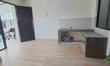 disewakan rumah milenial pik 2 uk 4.5x10 vinly siap huni