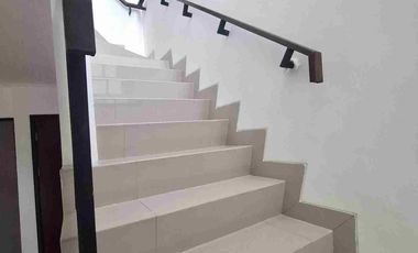 disewakan rumah milenial pik 2 uk 4.5x10 vinly siap huni