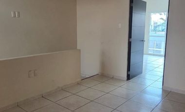 Renta casa Puente moreno en cluster con alberca