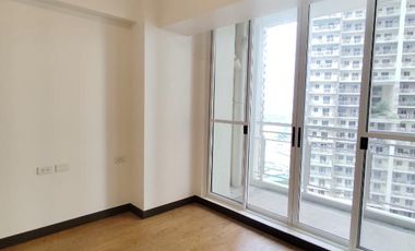 For Rent 2 Bedrooms Unfurnished in Allegra Garden Place, Pasig Blvd. Brgy. Bagong Ilog Pasig City.