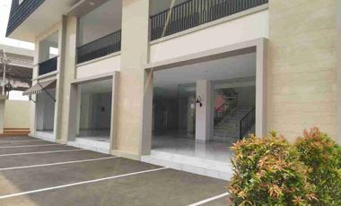 Disewakan Gedung Pinggir Jalan Siap Pakai Jatinegara Jakarta Timur