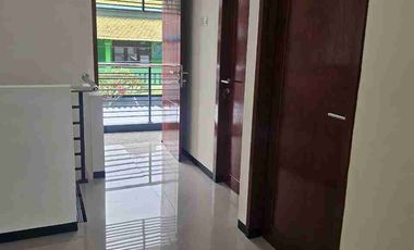 Rumah Baru Wisma Bungurasih belakang SMAN 15 Surabaya dekat Masjid Al-Akbar