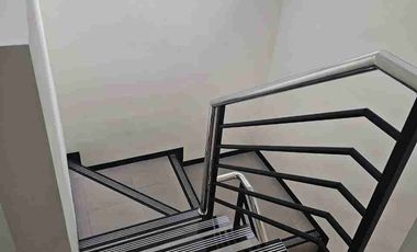 Rumah Baru Wisma Bungurasih belakang SMAN 15 Surabaya dekat Masjid Al-Akbar