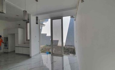 DIJUAL RUMAH
Pakuwon City Palm Beach Bahama Surabaya dekat Mall, Merr