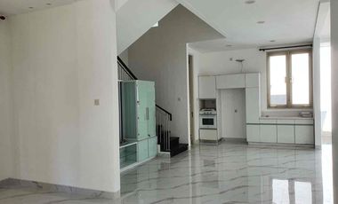 DIJUAL RUMAH
Pakuwon City Palm Beach Bahama Surabaya dekat Mall, Merr