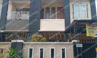 Dijual cepat rumah 2 lantai , SHM,Bebas banjir, Kebon Jeruk