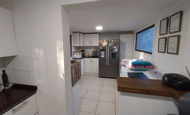 Casa aislada de  2 Pisos 3 dormitorios 3 baños Condominio Lomas De Nos San Bernardo.