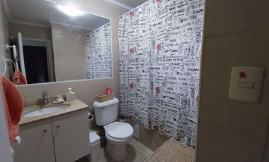 Casa aislada de  2 Pisos 3 dormitorios 3 baños Condominio Lomas De Nos San Bernardo.