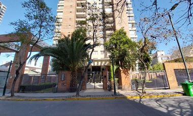 Departamento 2 dormitorio 2 baños con bodega y estacionamiento a Pasos De Metro Monseñor Eyzaguirre Ñuñoa