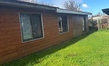 Casa  con patio, centro de Lomas Coloradas, San Pedro de la Paz, Región Bio Bio