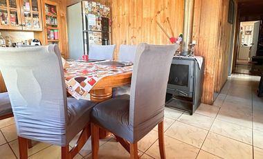 Casa  con patio, centro de Lomas Coloradas, San Pedro de la Paz, Región Bio Bio