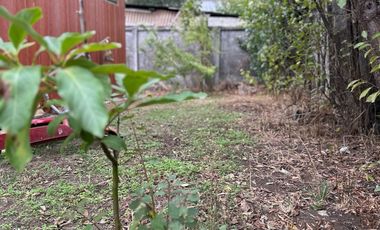 Casa  con patio, centro de Lomas Coloradas, San Pedro de la Paz, Región Bio Bio