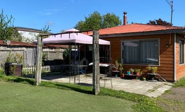 Casa  con patio, centro de Lomas Coloradas, San Pedro de la Paz, Región Bio Bio
