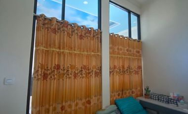 Rumah Mewah 3 Lantai Puri Tamansari