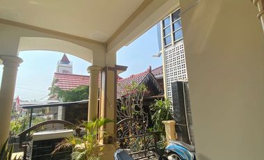 Rumah Mewah 3 Lantai Puri Tamansari