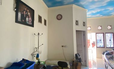 Rumah Mewah 3 Lantai Puri Tamansari