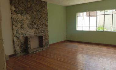 SE VENDE TERRENO Y EDIFICACION EN LA CIUDAD DE CUENCA