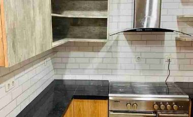 Disewakan Apartemen Slipi Grogol Senayan Type 3 +2br + 2+1 km luas 117 m2 ada full furniture, siap huni, survei yuk