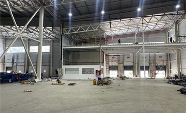 Vía Daule Bodega de 2850 m² y de 5,700 mts2 Ideal Centro de Distribución y Logística, almacenamiento o bodegaje