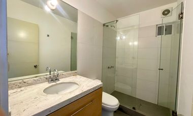 LINDO DEPARTAMENTO PRIMER PISO ELEVADO - MODERNO - SIN MUEBLES - VISTA INTERNA A JARDINES - 3 DORMITORIOS - 1 COCHERA