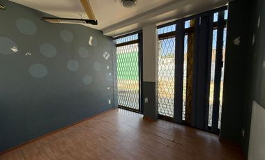 Terreno en Venta sobre Calzada Lázaro Cárdenas, Jardines del Bosque, Guadalajara