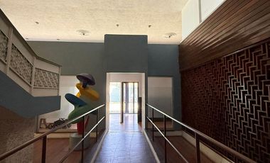 Terreno en Venta sobre Calzada Lázaro Cárdenas, Jardines del Bosque, Guadalajara