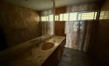 Terreno en Venta sobre Calzada Lázaro Cárdenas, Jardines del Bosque, Guadalajara