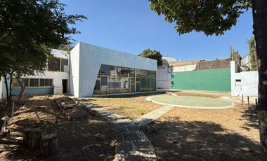 Terreno en Venta sobre Calzada Lázaro Cárdenas, Jardines del Bosque, Guadalajara