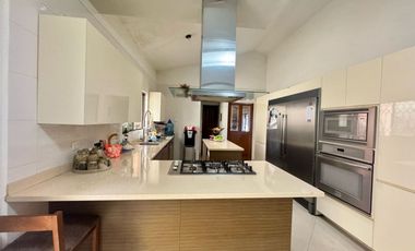 Casa con 750 m² de terreno y 4 recámaras en venta, Colonial La Sierra