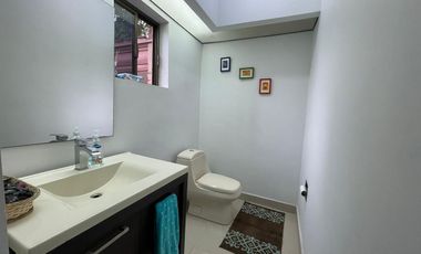 Casa con 750 m² de terreno y 4 recámaras en venta, Colonial La Sierra