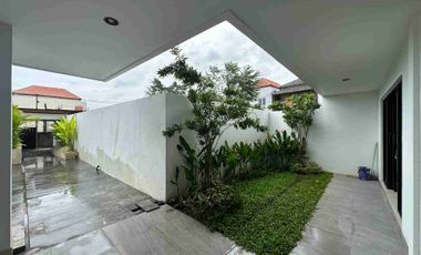 villa minimalis 330m2 lantai2 Sanur idr 6 milliar