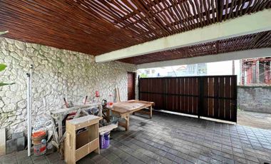 villa minimalis 330m2 lantai2 Sanur idr 6 milliar