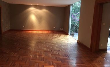 LOMAS DE VIRREYES - RESIDENCIA DE TRES PISOS