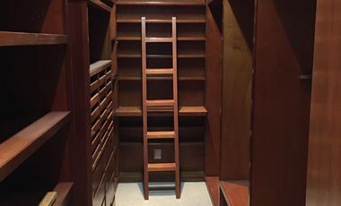 LOMAS DE VIRREYES - RESIDENCIA DE TRES PISOS