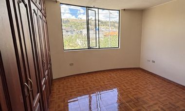 VENDO CASA FAMILIAR EN HUACHI CHICO-AMBATO, TUNGURAHUA